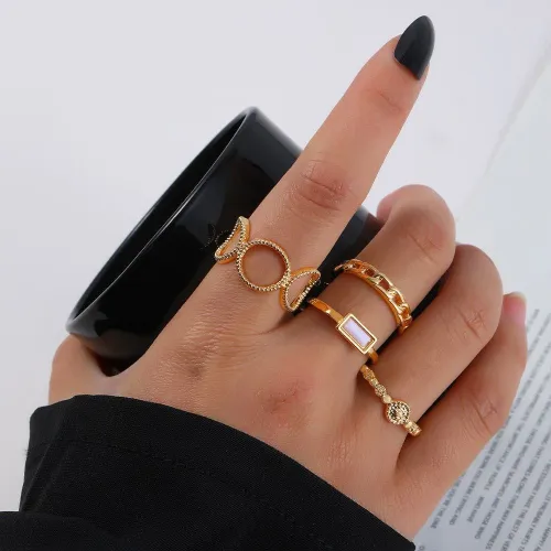 4 pcs Golden Geometric Knuckle Finger Ring Set 